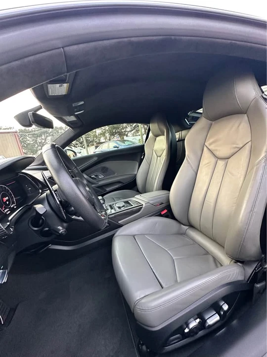 2018 Audi 4S R8 - Image 9 of 17