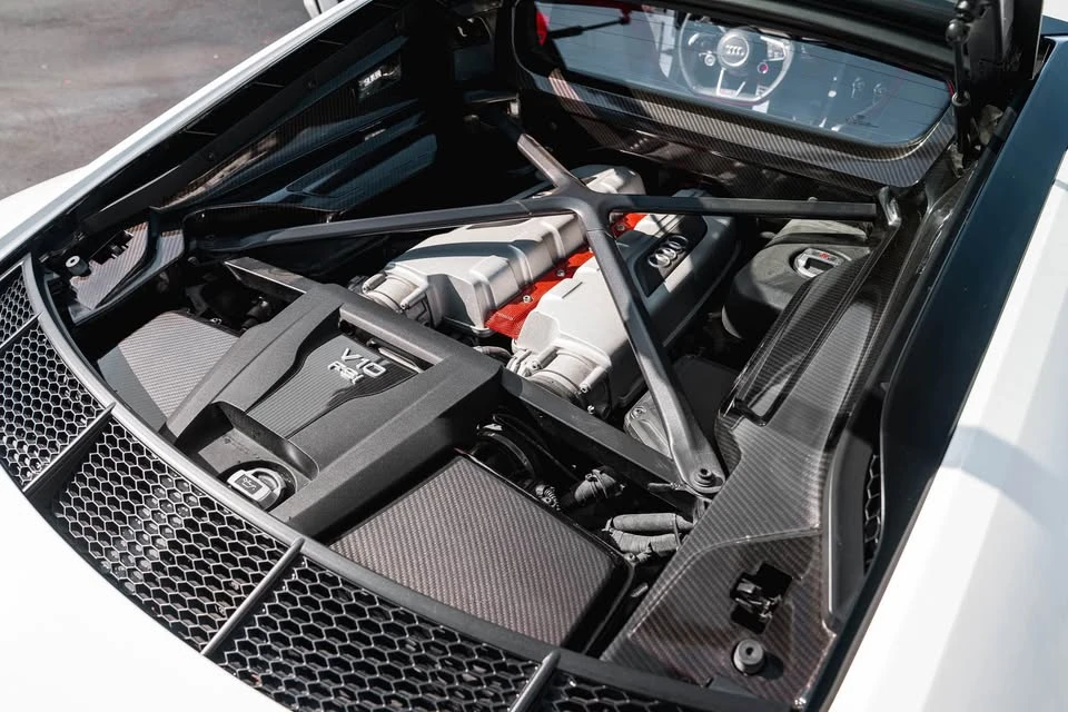 2018 Audi 4S R8 - Image 9 of 18