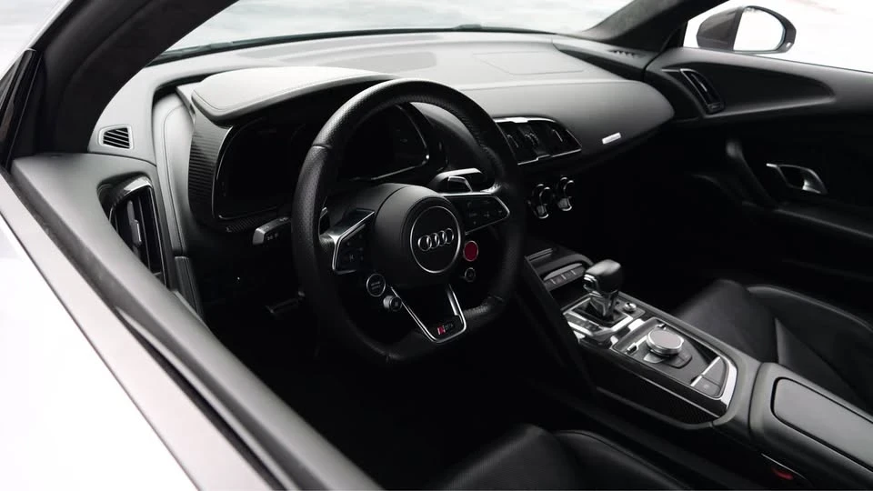 2018 Audi 4S R8 - Image 8 of 12