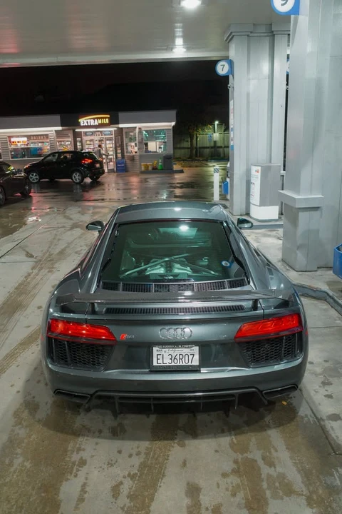 2018 Audi 4S R8 - Image 4 of 7