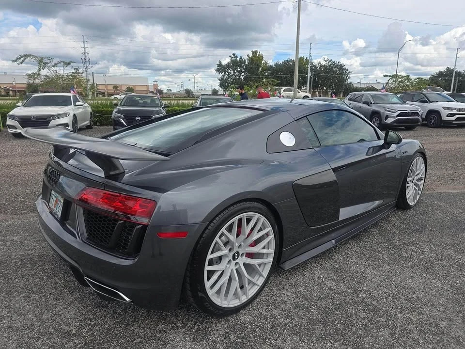 2018 Audi 4S R8 - Image 2 of 9