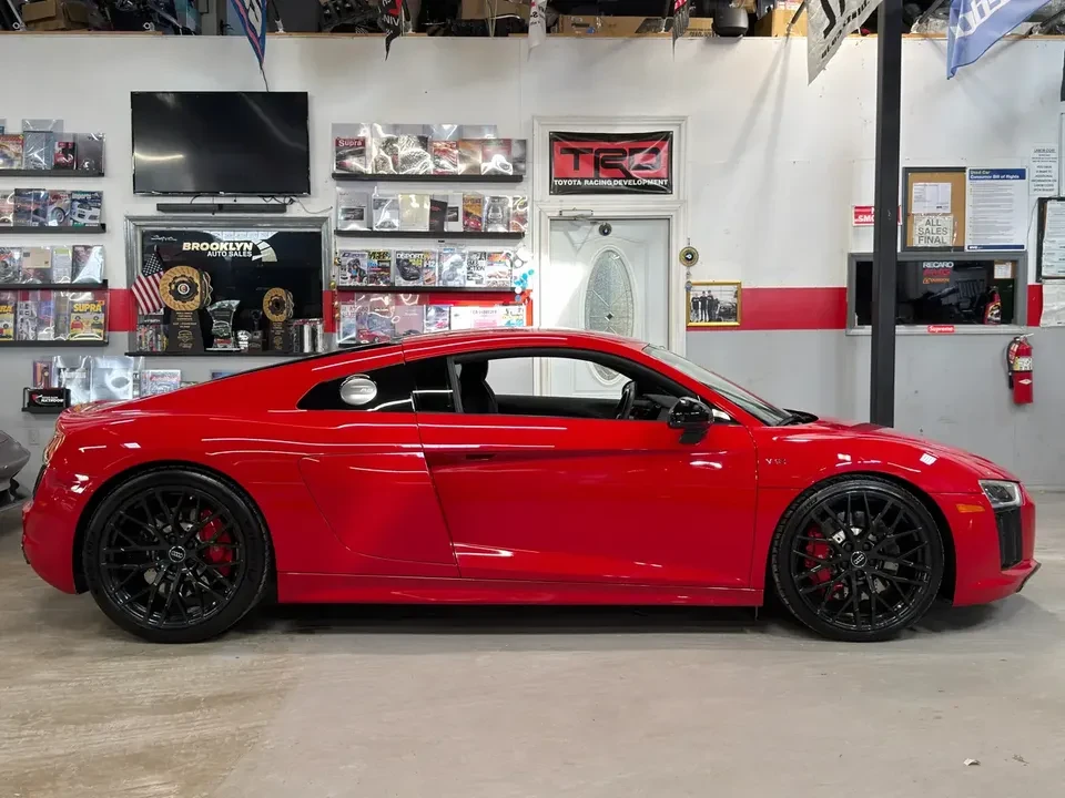 2018 Audi 4S R8 - Image 4 of 20