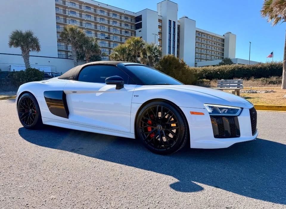 2018 Audi 4S R8 - Image 2 of 17