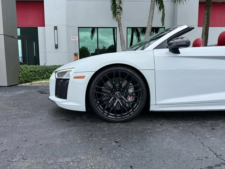 2018 Audi 4S R8 - Image 10 of 16