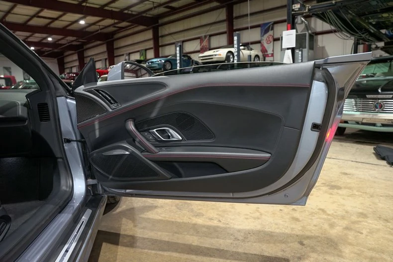 2018 Audi 4S R8 - Image 14 of 20