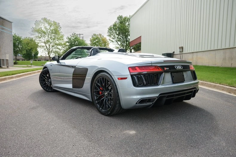 2018 Audi 4S R8 - Image 2 of 20