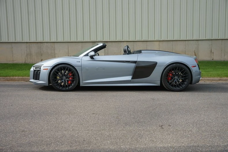2018 Audi 4S R8 - Image 10 of 20