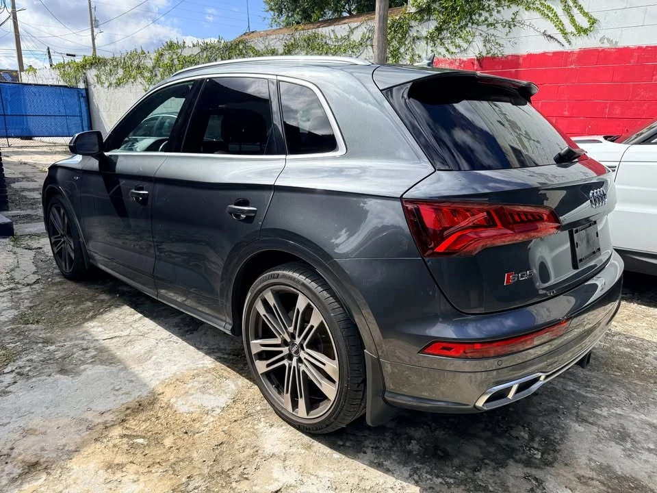 2018 Audi FY SQ5 - Image 10 of 17