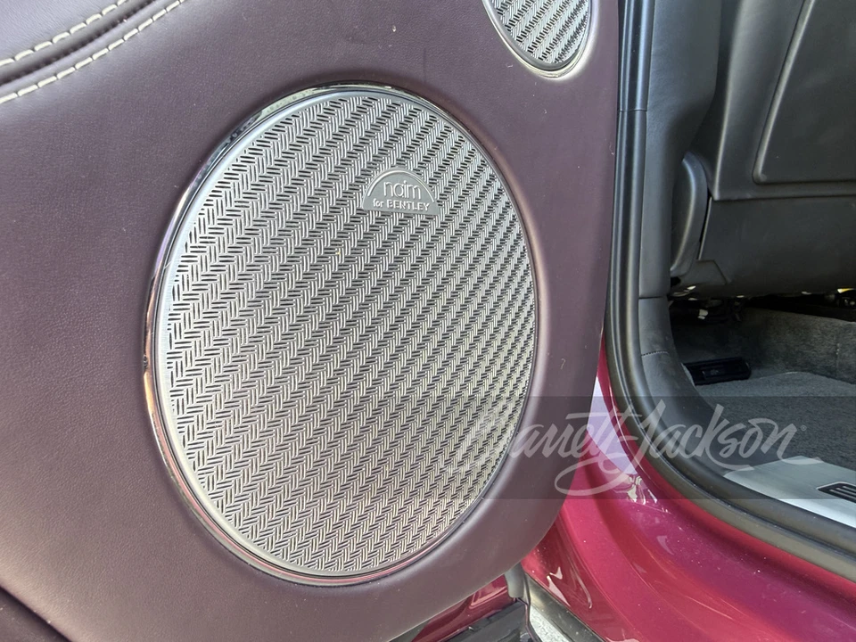 2018 Bentley Bentayga - Image 16 of 31