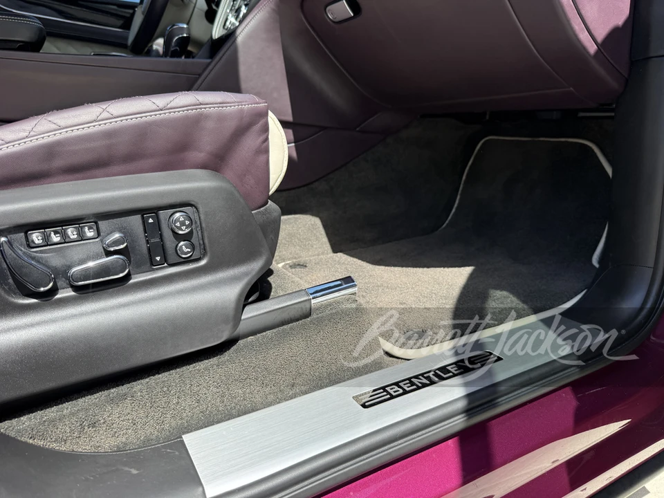 2018 Bentley Bentayga - Image 24 of 31