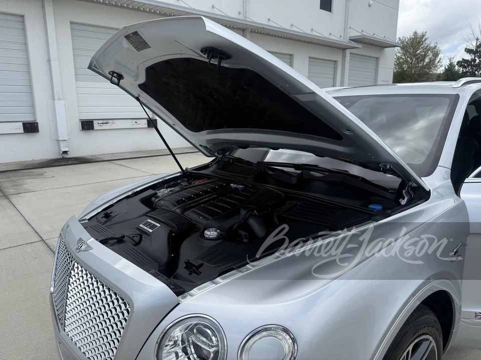 2018 Bentley Bentayga - Image 4 of 31