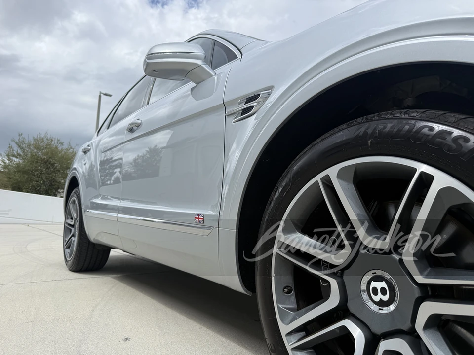 2018 Bentley Bentayga - Image 6 of 31