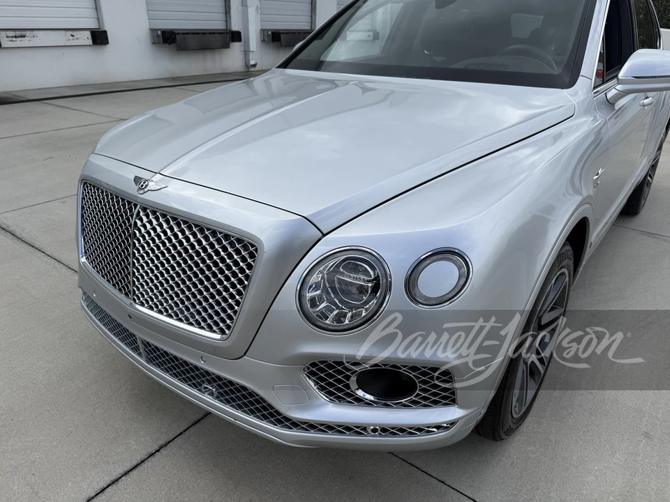2018 Bentley Bentayga - Image 7 of 31