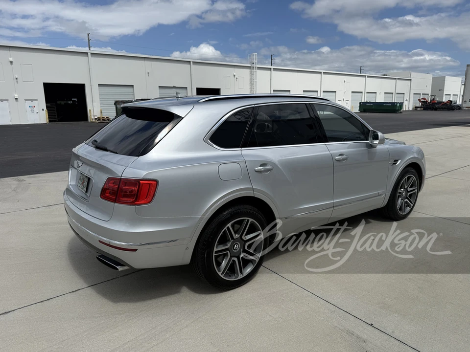 2018 Bentley Bentayga - Image 13 of 31