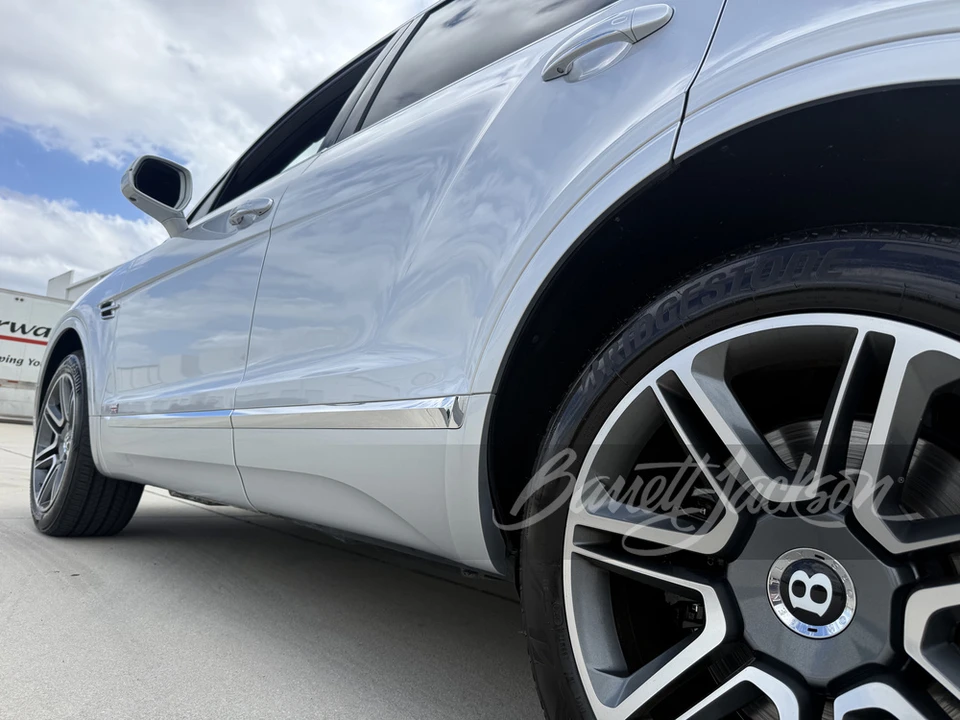2018 Bentley Bentayga - Image 18 of 31