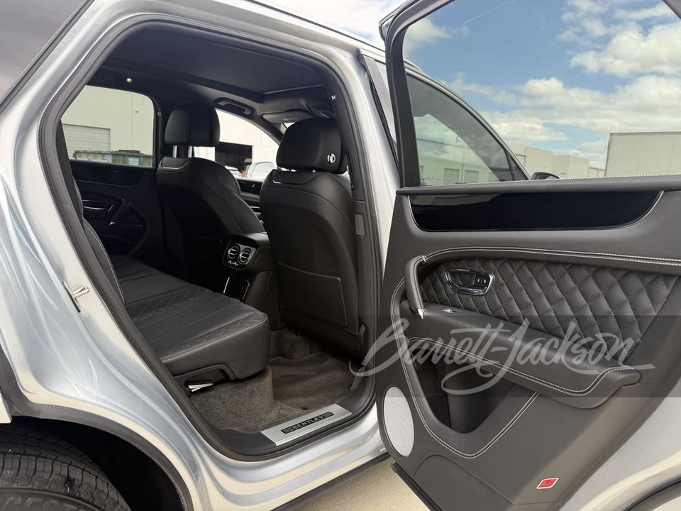 2018 Bentley Bentayga - Image 21 of 31