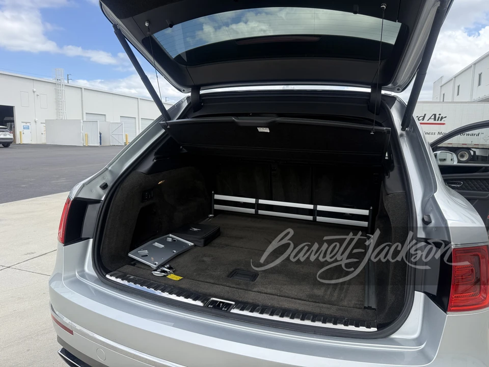 2018 Bentley Bentayga - Image 22 of 31