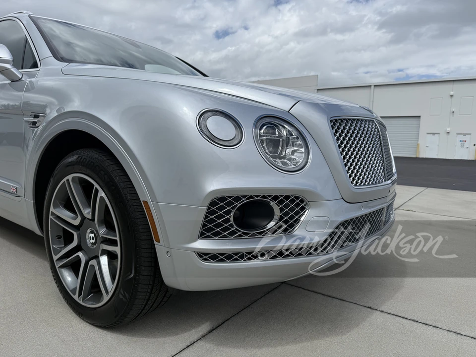 2018 Bentley Bentayga - Image 27 of 31