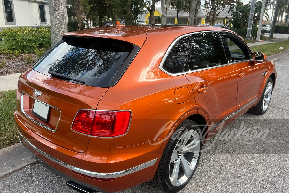 2018 Bentley Bentayga - Image 2 of 31