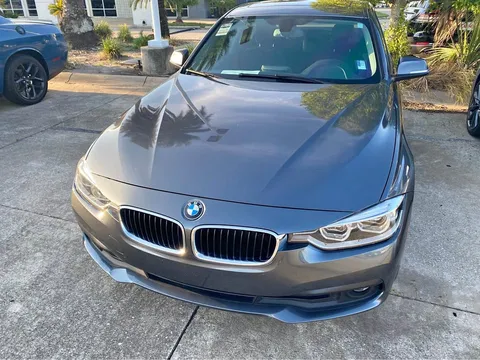 2018 BMW 3 Series 320i Sedan 4D