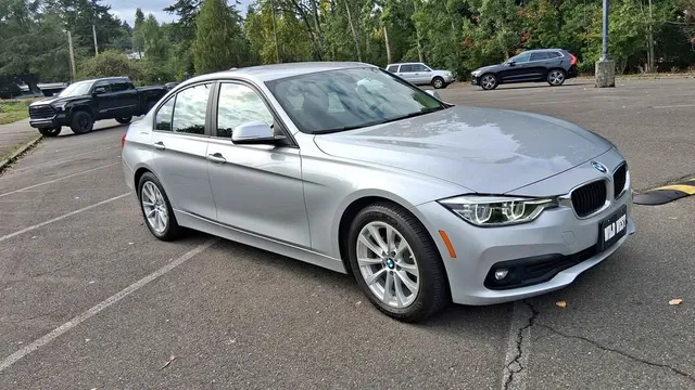 2018 BMW 3 Series 320i Sedan 4D