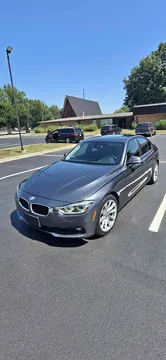 2018 BMW 3 Series 320i xDrive Sedan 4D
