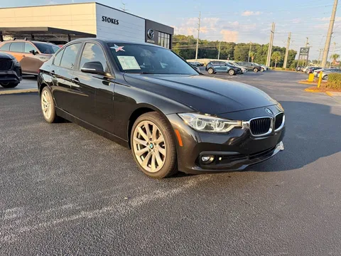 2018 BMW 3 Series 320i xDrive Sedan 4D