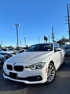 2018 BMW 3 Series 320i xDrive Sedan 4D