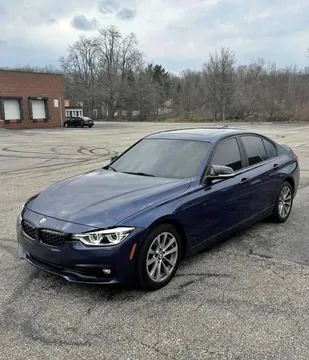 2018 BMW 3 Series 320i xDrive Sedan 4D