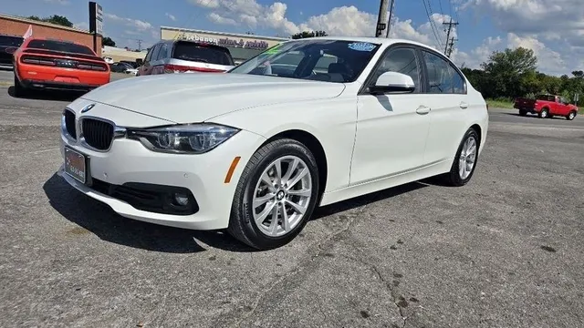 2018 BMW 3-Series 320i xDrive Sedan