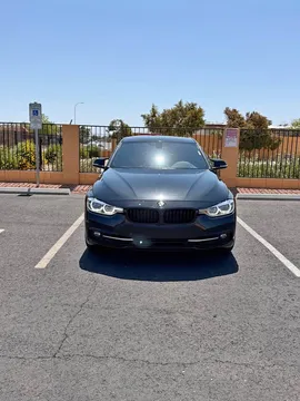 2018 BMW 3 Series 330i Sedan 4D