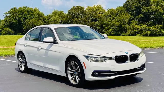 2018 BMW 3 Series 330i Sedan 4D