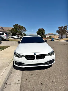 2018 BMW 3 Series 330i Sedan 4D