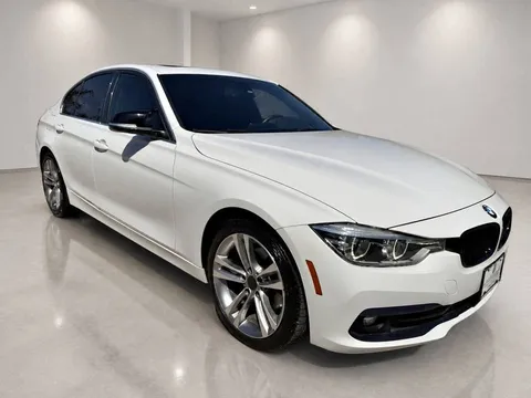 2018 BMW 3 Series 330i Sedan