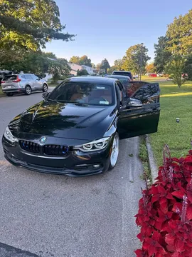 2018 BMW 3 Series 330i xDrive Sedan 4D