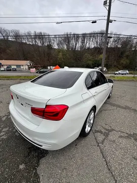 2018 BMW 3 Series 330i Sedan