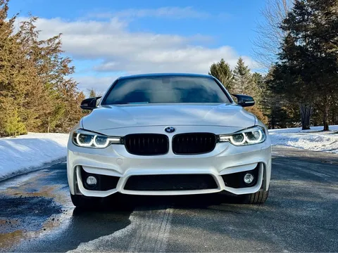 2018 BMW 3 Series 330i xDrive Sedan