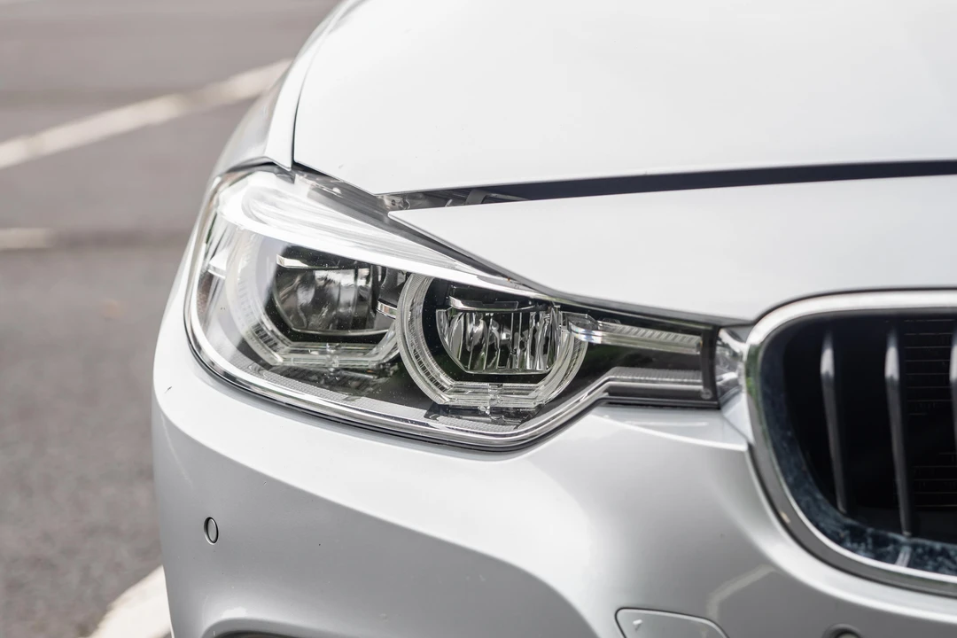 2018 BMW F31 3 Series Touring - Image 12 of 31