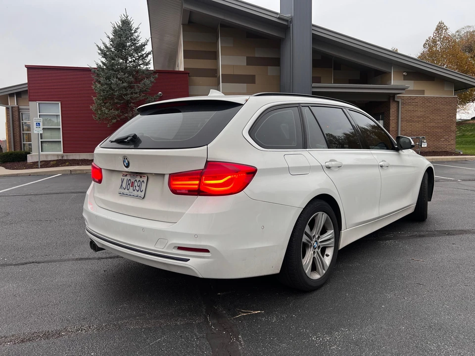 2018 BMW F31 3 Series Touring - Image 10 of 31