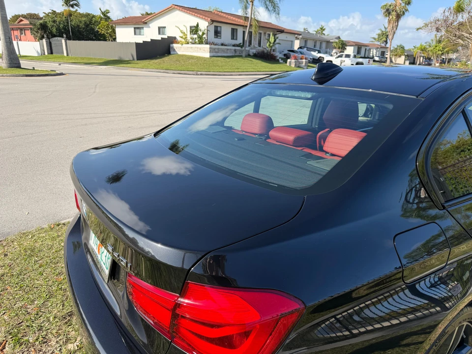 2018 BMW F30 335i & 340i Sedan - Image 21 of 31