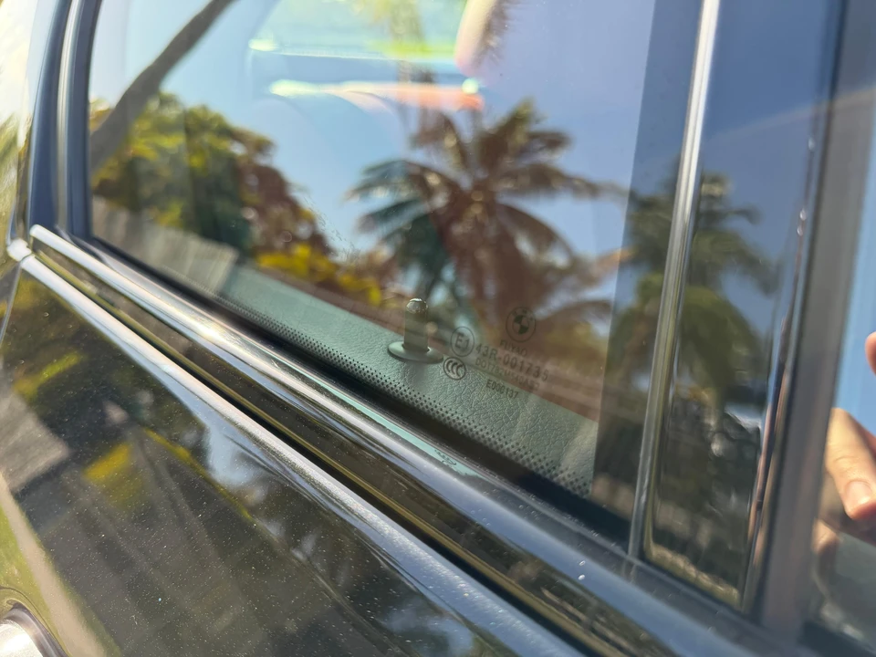 2018 BMW F30 335i & 340i Sedan - Image 23 of 31