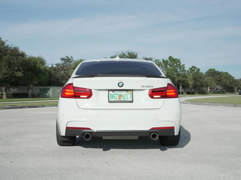 2018 BMW F30 335i & 340i Sedan - Image 15 of 31