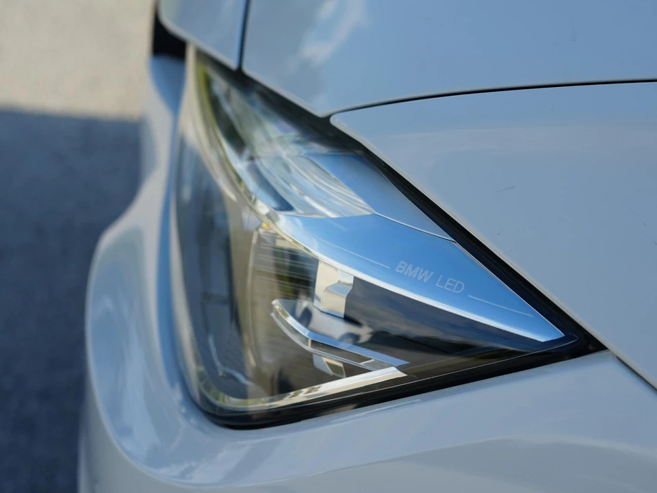 2018 BMW F30 335i & 340i Sedan - Image 27 of 31