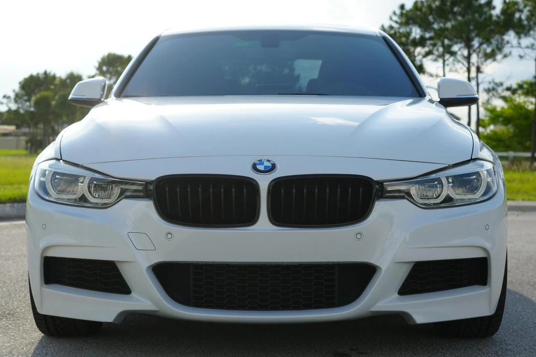 2018 BMW F30 335i & 340i Sedan - Image 2 of 31
