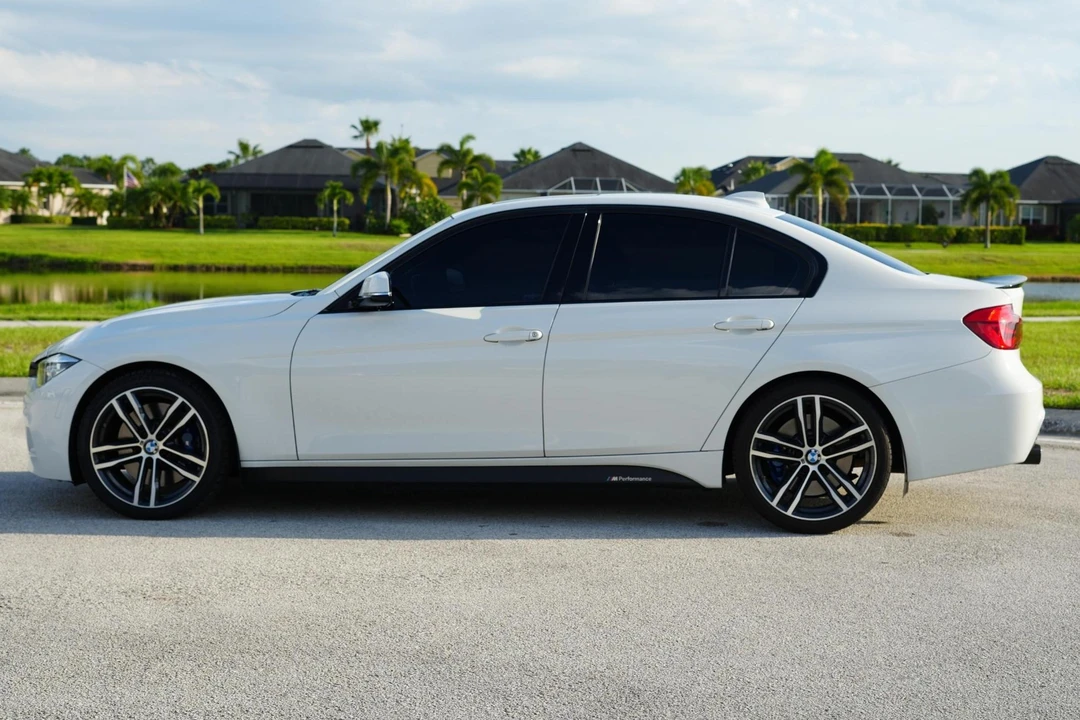 2018 BMW F30 335i & 340i Sedan - Image 3 of 31