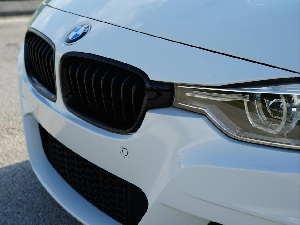 2018 BMW F30 335i & 340i Sedan - Image 24 of 31