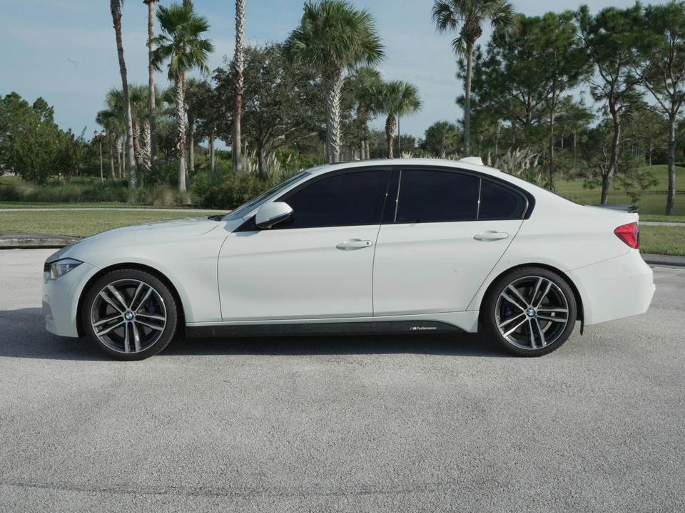 2018 BMW F30 335i & 340i Sedan - Image 13 of 31