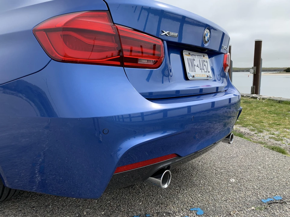 2018 BMW F30 335i & 340i Sedan - Image 26 of 31