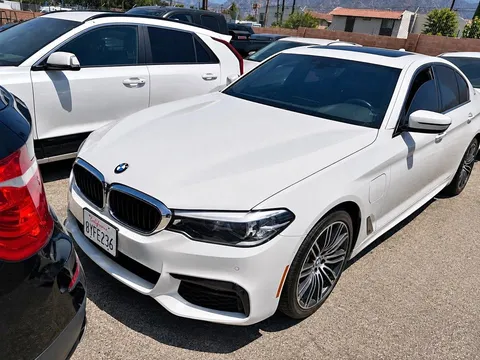 2018 BMW 5 Series 530e iPerformance Sedan 4D