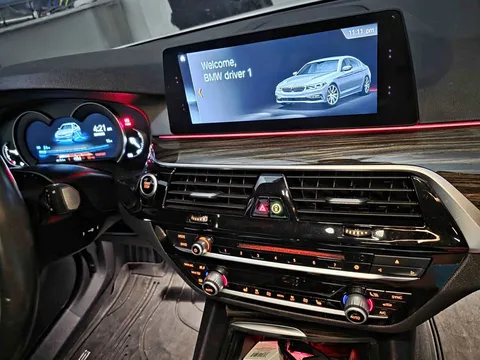 2018 BMW 5 Series 530e iPerformance Sedan 4D